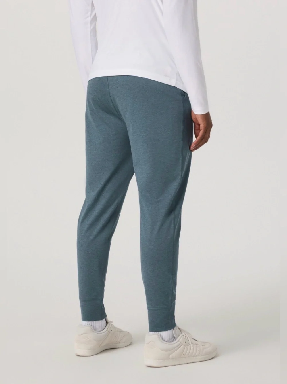 Vuori Men’s Sunday Performance Jogger Blue Sea Heather